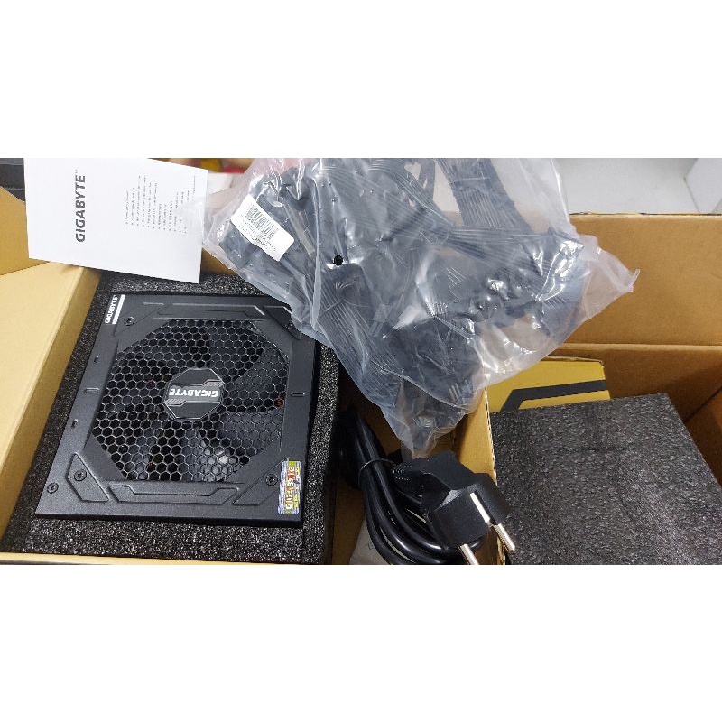 Nguồn Gigabyte P750GM 80 plus Gold Full Modular