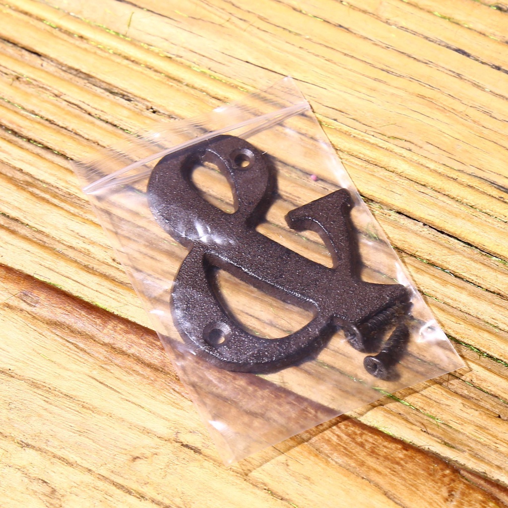 Phụ Kiện Trang Trí Nhà Cửa Bằng Sắt Hình Chữ Và Số Phong Cách Nghệ Thuật Độc Đáo