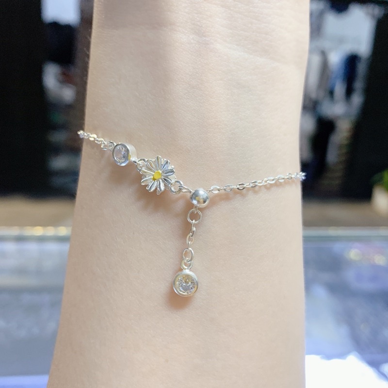 LẮC TAY BẠC NỮ HOẠ TIẾT HÌNH HOA CÚC HÌNH CẦU NHỎ NHỎ XINH