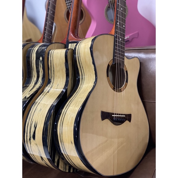 Đàn Guitar Acoustic Mã ST-X4 Có Vát Bavel Top Thông Nguyên Tấm Back Side Landspace Chính Hãng ST.Real Guitar Sài Thành