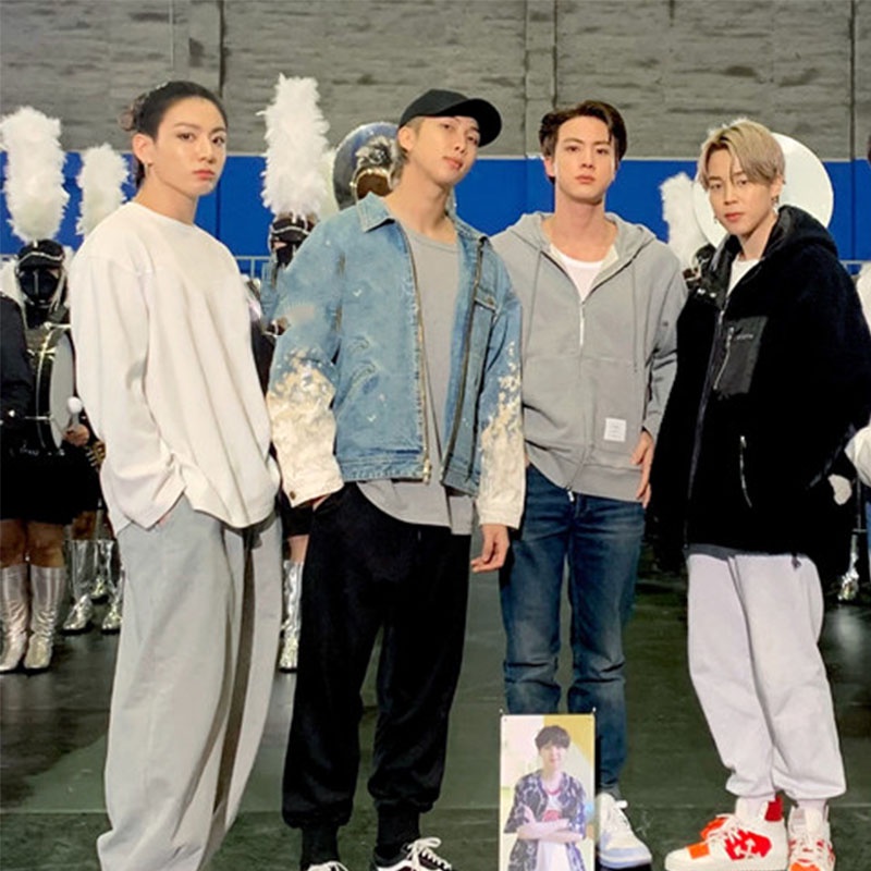 Áo Thun BTS JUNGKOOK Cotton Tay Dài Dáng Rộng Phong Cách Hàn Quốc