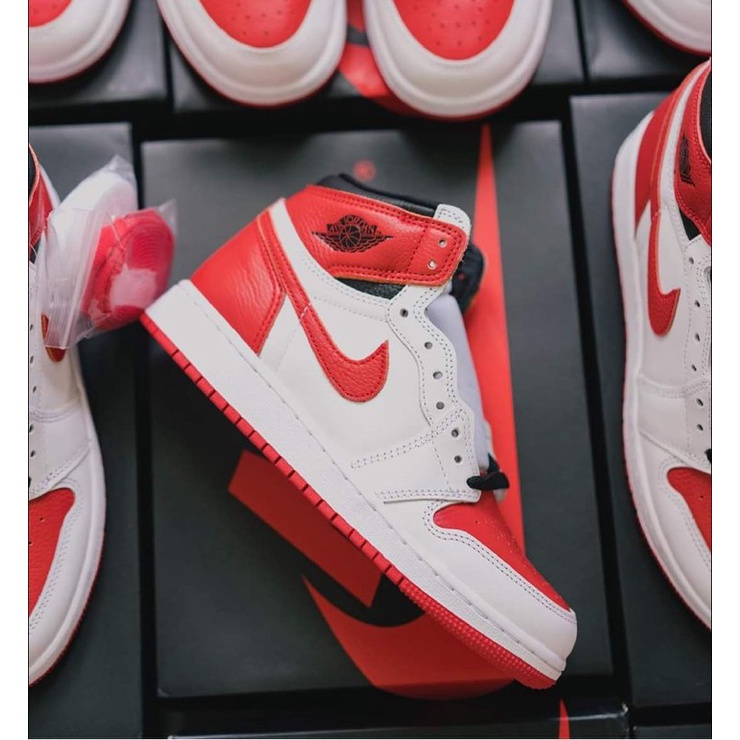 Giày Nike Jordan 1 Retro High OG - 555088-161- Trắng đỏ đen