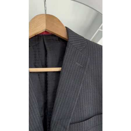 Blazer có đệm vai formal đen sọc thời trang