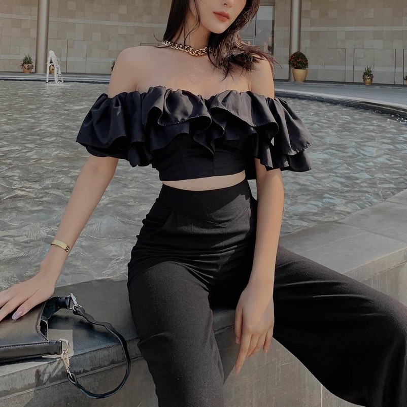 Áo croptop bèo nhiều tầng màu đen, hai cách mặc (xem ảnh)