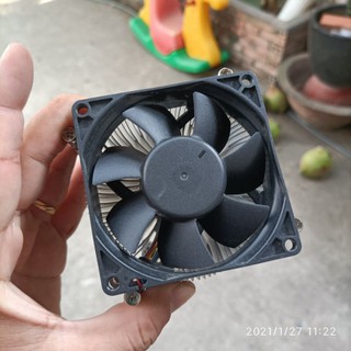 Quạt tản nhiệt Dell và đế