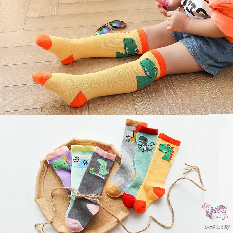 Bộ 3 Đôi Tất Cotton Hình Khủng Long Dễ Thương Cho Bé