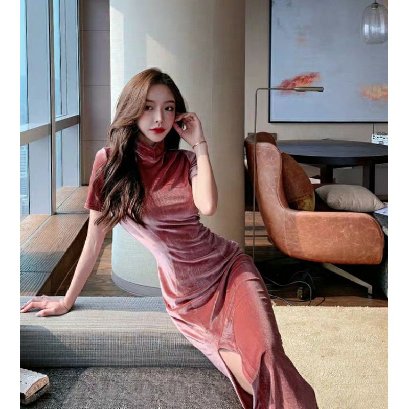 Sườn Xám Nhung Hồng Dáng Dài 40-70Kg