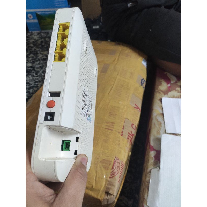 Thiết bị Modem G97RG6M AC1000C 2 băng tần | BigBuy360 - bigbuy360.vn