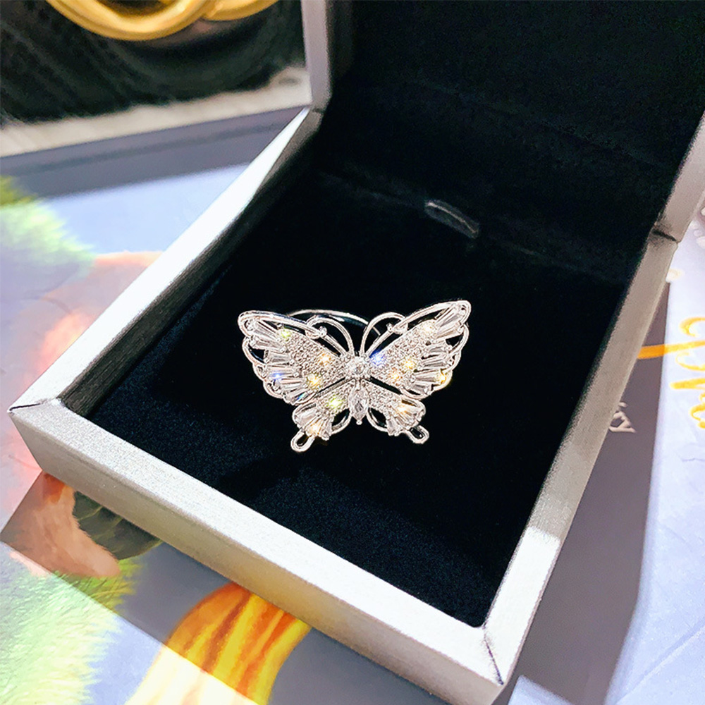 Nhẫn kim loại thời trang hình bướm đính đá xinh xắn cho nữ