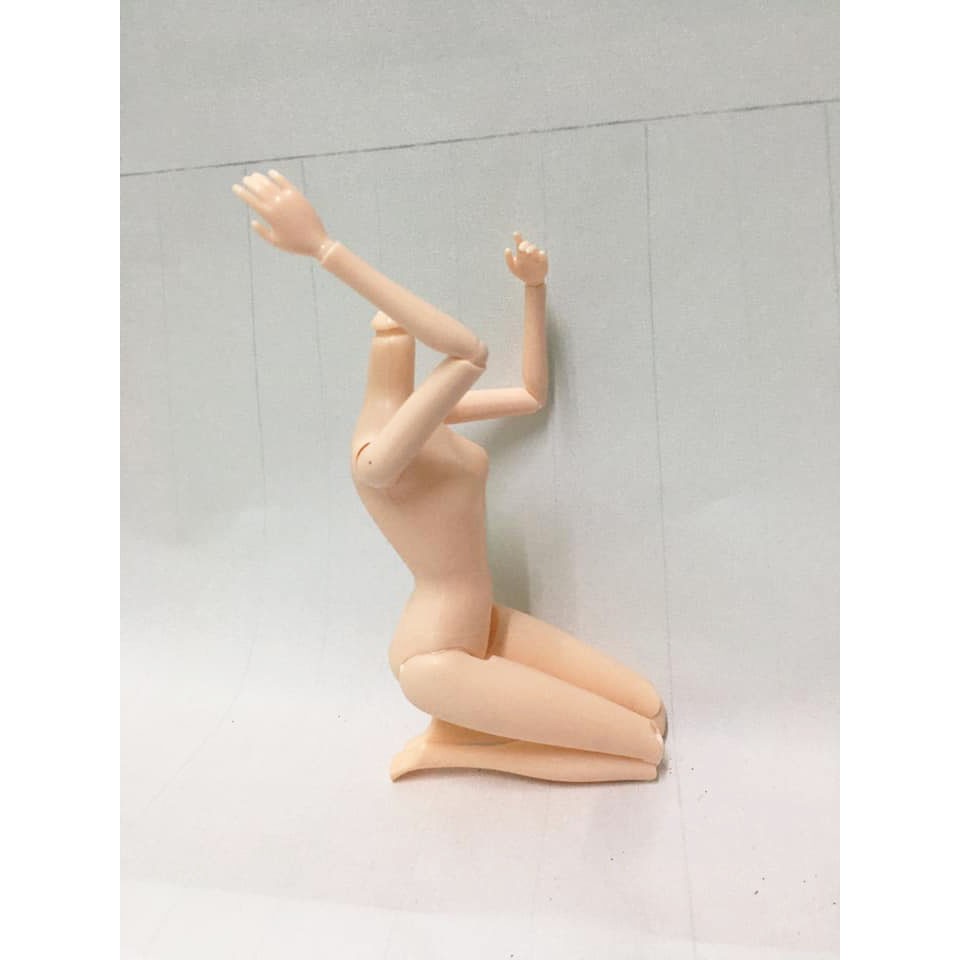 Búp bê mắt vẽ da trắng loại 2