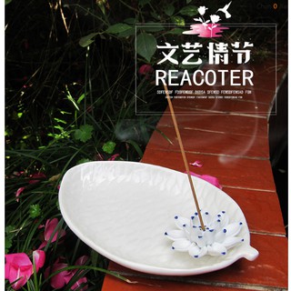 Đĩa cắm hương hoa sen tinh tế bằng gốm sứ thủ công