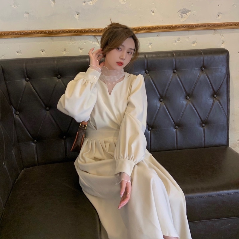 Đầm sơ mi dáng babydoll màu kem dài tay dáng dài midi