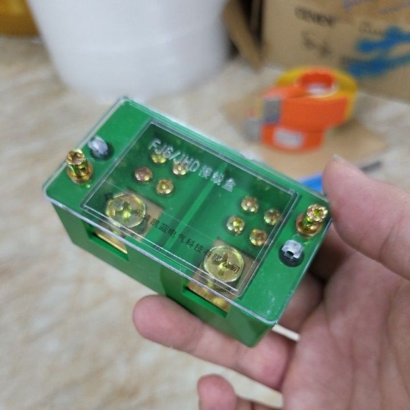 Cầu Đấu Chia Dây Điện 1 Pha 1 Ra 2 FC2-2