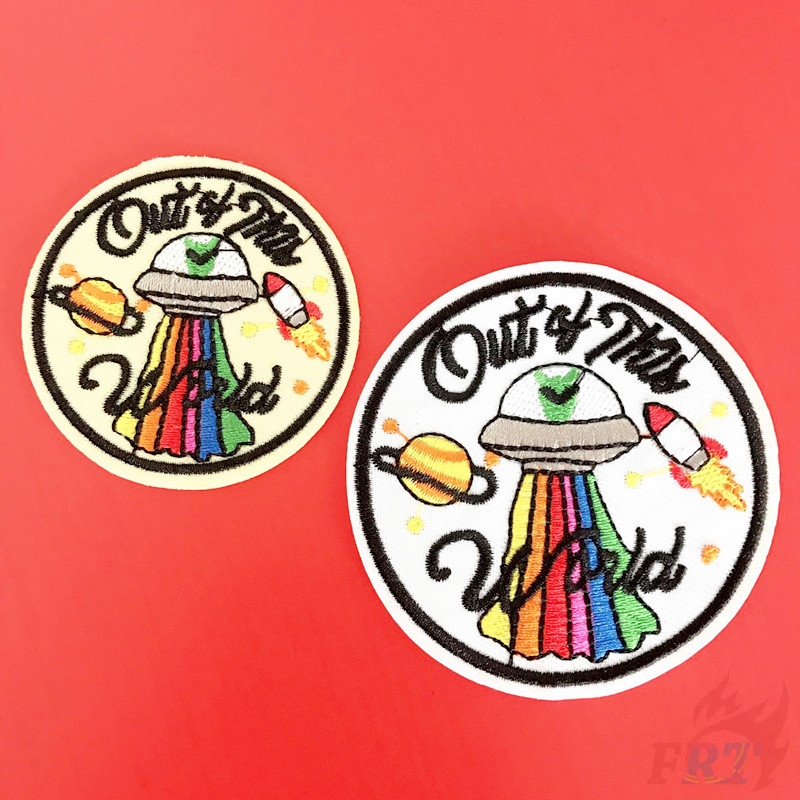 Đề can ủi / thêu hình tàu của người ngoài hành tinh xinh xắn