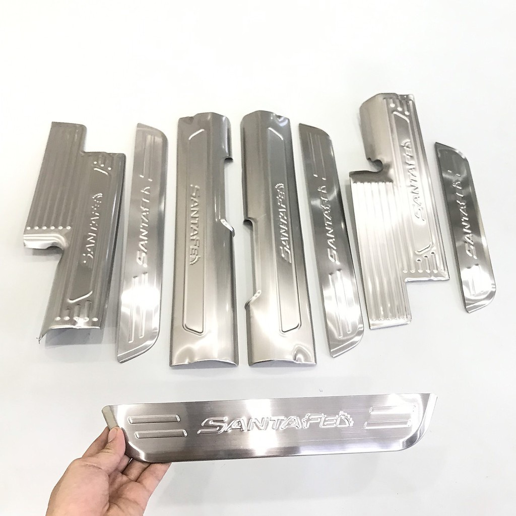 Ốp Bậc Cửa SantaFe 2019 2020 2021 mẫu INOX