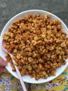 Ngô nếp rang giòn