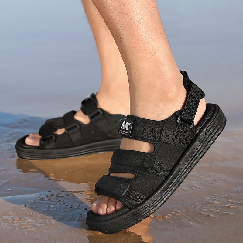 Giày sandal phong cách năng động trẻ trung dành cho cả nam và nữ