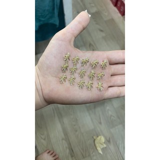 Charm nơ quốc dân