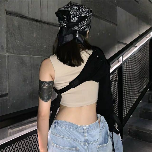 Áo què ống dài tay một bên chéo vai phá cách Lisa BLACKPINK dance cover | BigBuy360 - bigbuy360.vn