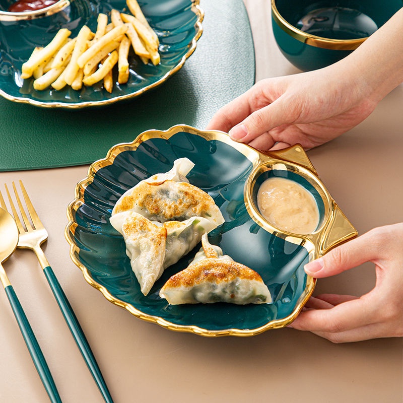 Đĩa ăn, trang trí bằng sứ *𝑭𝑹𝑬𝑬 𝑺𝑯𝑰𝑷* Đĩa hình vỏ sò cách điệu kèm khay đựng nước chấm tiện lợi.