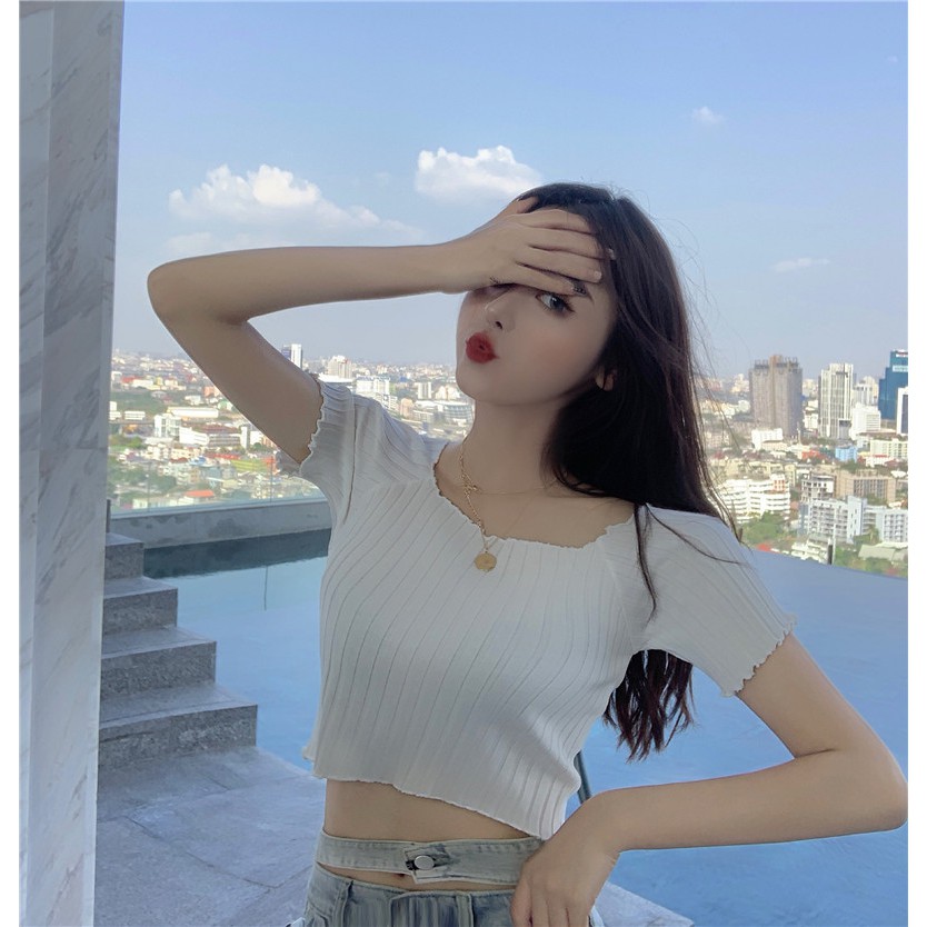 Áo croptop cổ vuông viền gợn sóng dệt kim gân đũa-ACN12