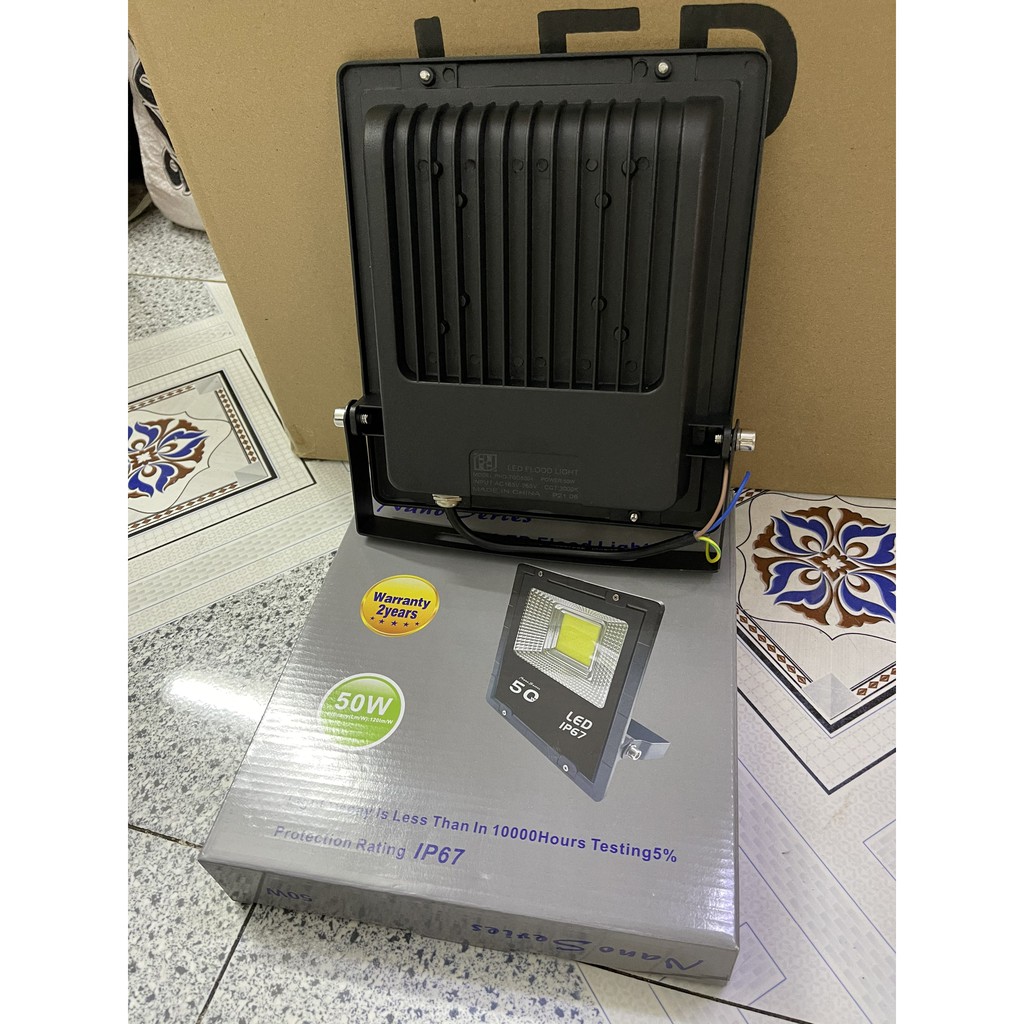 Đèn pha LED cao cấp 50w siêu sáng ánh sáng vàng có VIDEO TETS cho khách yên tâm