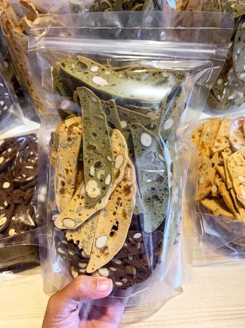 Bánh WHEY Biscotti ăn kiêng mix 3 vị: choco, matcha, vanilla