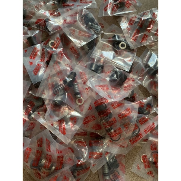 Ty ben  trước và sau cho Ex, Si, Nouvo