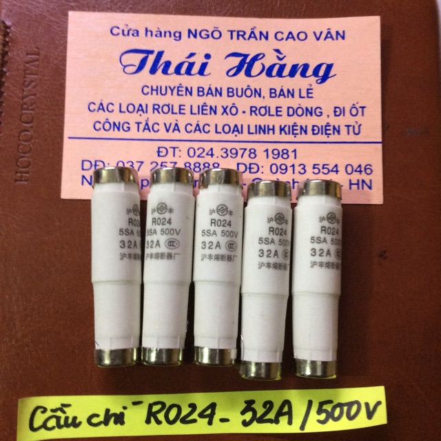 Cầu chì sứ RO24-32 A/500 v. giá cho 5 chiếc