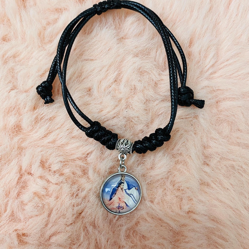 (1 chiếc) Vòng tay Triệu Lệ Dĩnh Hữu Phỉ lắc tay dây đen in hình quà tặng xinh xắn