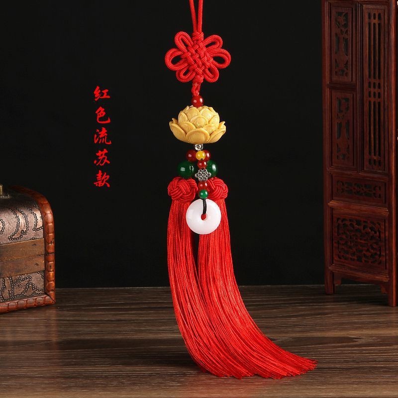 Khánh treo gương xe ô tô phong thủy hình bông sen dây tua rua may mắn mang lại bình an