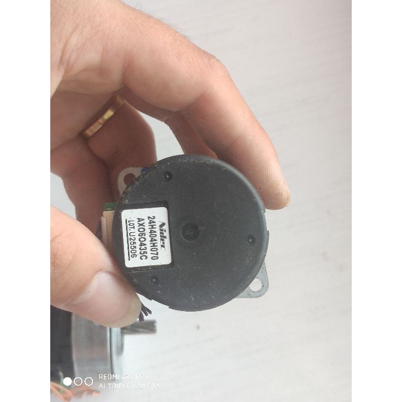 Motor nidec không chổi than 10w