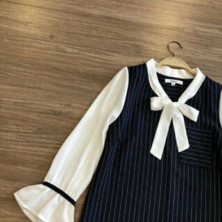 Váy kẻ phối sơ mi Zara