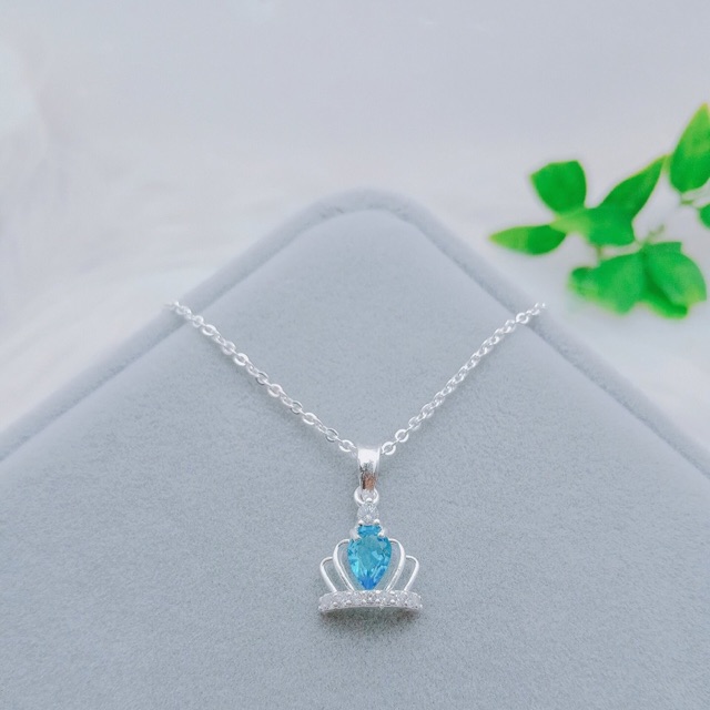 Dây chuyền và mặt bạc ta