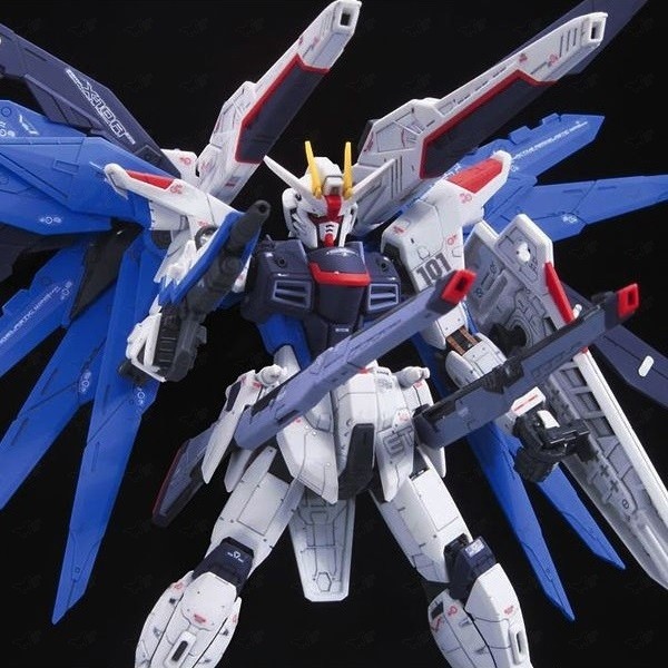 Mô Hình Lắp Ráp Gundam RG 05 Freedom Gundam 2.0 Tỉ Lệ 1/144, Hàng Chính Hãng Bandai - Nhật Bản