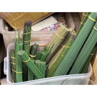 Cành Nhựa Làm Hoa (dài 30cm-40cm)