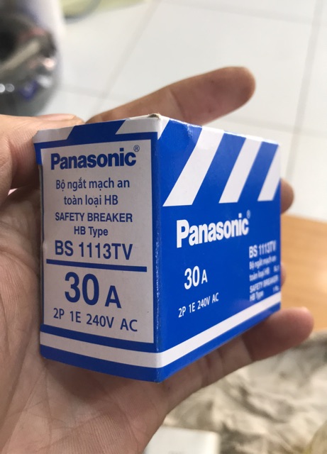 Cầu dao Panasonic