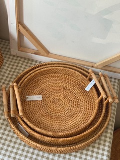 Khay mây tròn quai đứng
