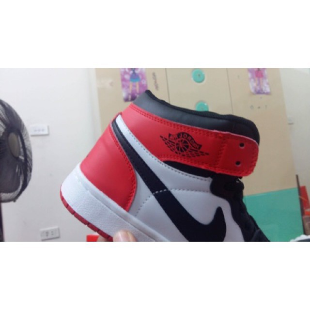 6/6 [Đỉnh Cao] [Fullbox] Giày bóng rổ thể thao 2018  Jordan 1 Retro Đỏ Đen Trắng Cổ Cao .2020 new : : ' , "..."