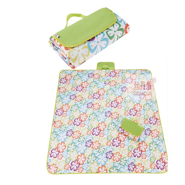 Thảm du lịch đa năng gấp gọn tiện dụng