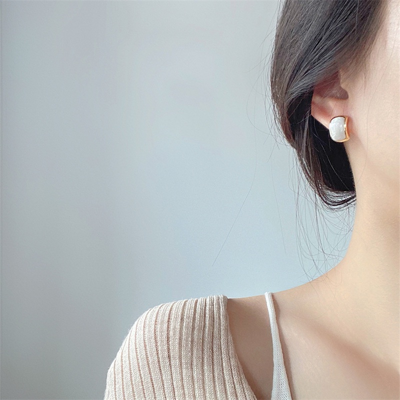 [Giao hàng trong vòng 24 giờ] Bông Tai Mạ Bạc 925 Thiết Kế Đơn Giản Phong Cách retro Pháp Hợp Thời Trang