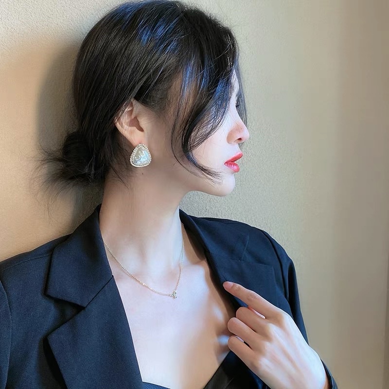 Hoa tai đính đá phong cách thanh lịch - Maben