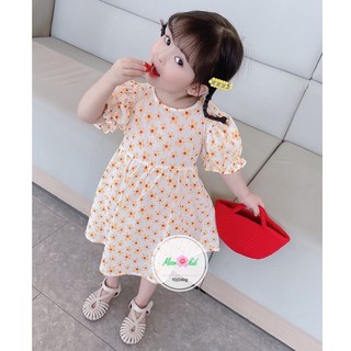 Váy hoa hở lưng trái tim bé gái