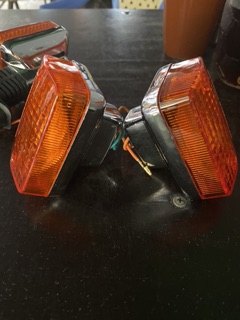 [HÀNG CHUẨN] Cặp xi nhan sau xe CUB 82 có bóng