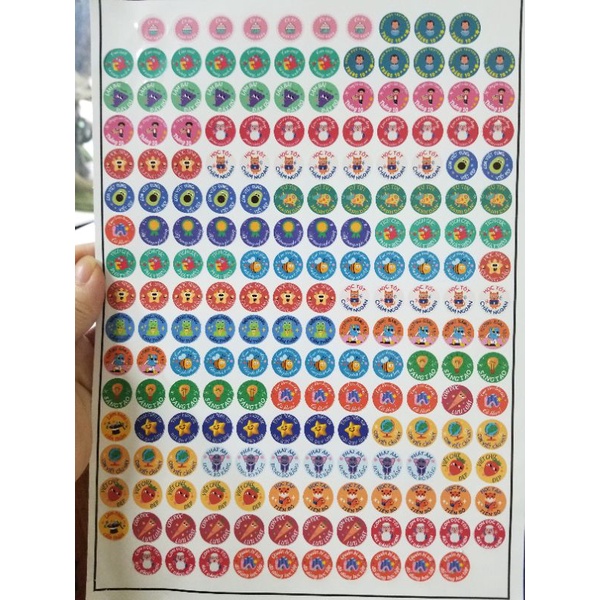 200 sticker khen con kích thước 1.5cm