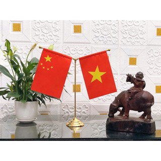 Cờ để bàn các nước đặt bàn làm việc
