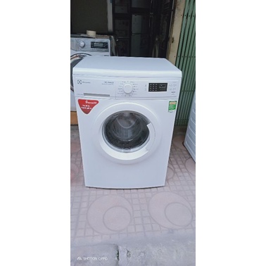Máy giặt Electrolux 7kg màn hình cảm ứng ewp85752