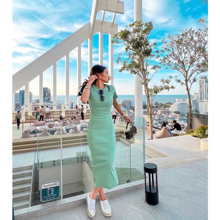 Đầm body e về thêm màu xanh siu xinh.