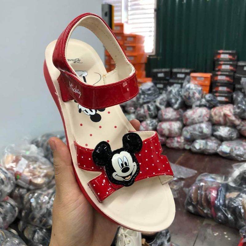 Sandal bé gái Bitias size từ 25-33