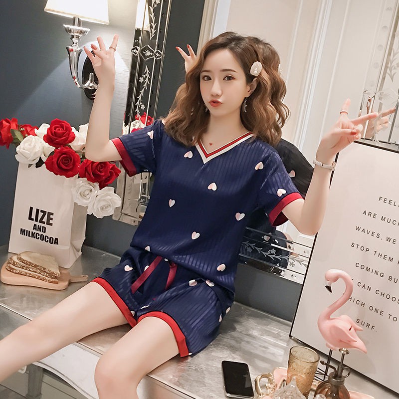 Bộ Đồ Ngủ Ngắn Tay Bằng Lụa Xinh Xắn Dành Cho Nữ / Dưới 200kg | BigBuy360 - bigbuy360.vn